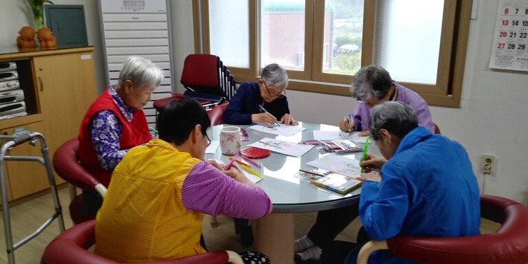 미술치료(무궁화꽃만들기)