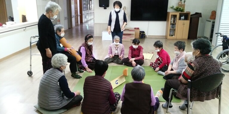 설명절 윷놀이